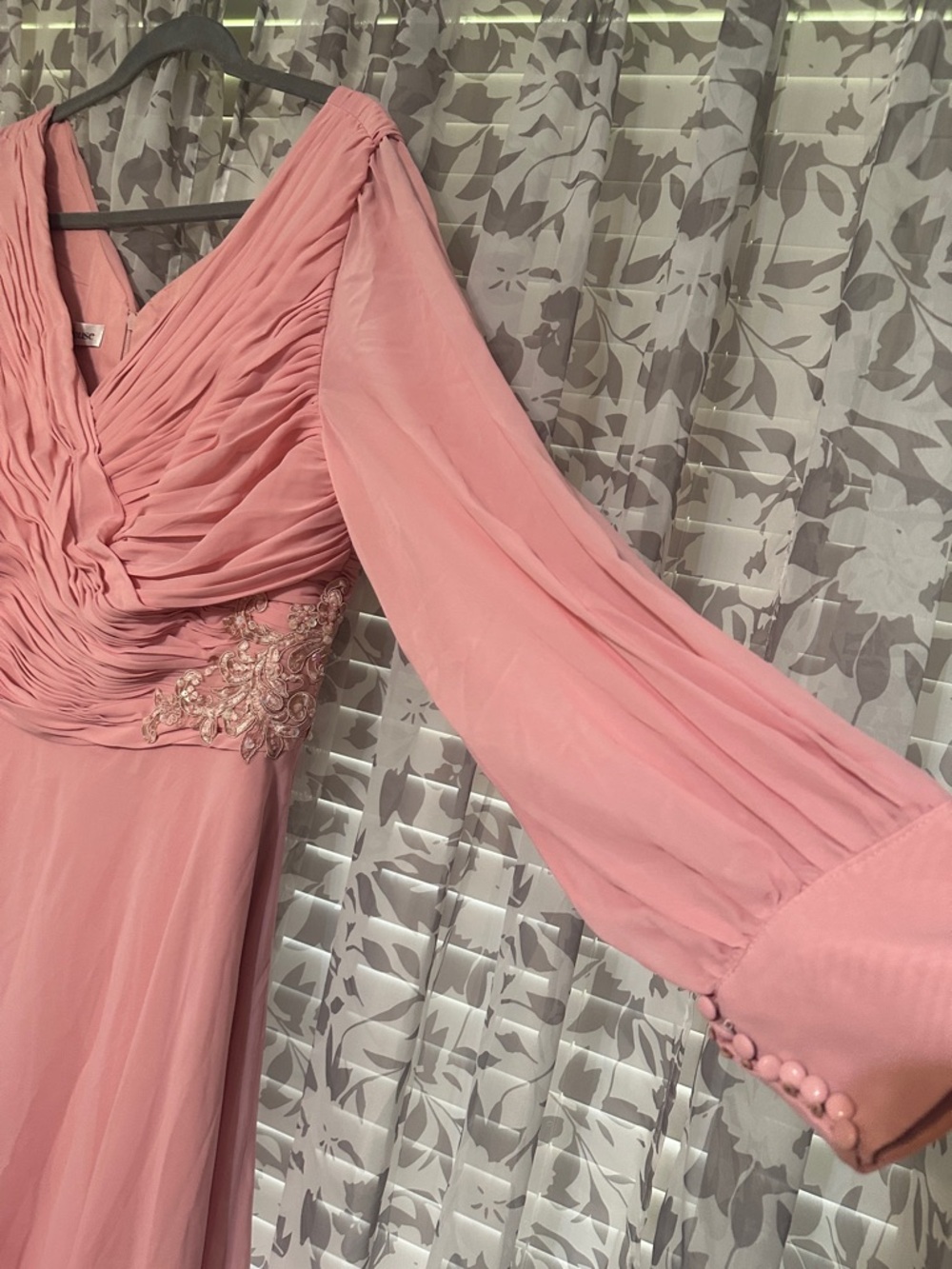 JJs House Blush Long Sleeve V-Neck Maxi Dress - Picture 5 of 12